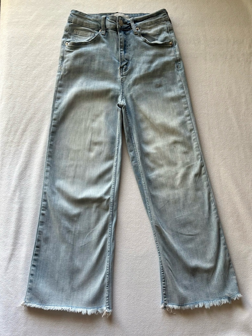 Risen Cropped Wide Leg Stretch Jeans in Light Blue